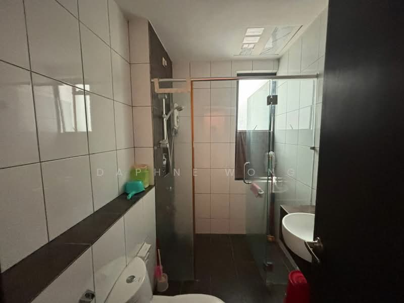 Rumah Teres 2 Tingkat untuk Dijual di U16, Taman Bukit Subang (Shah Alam) - Daphne Wong - Bathroom - PropertyGuru.com.my