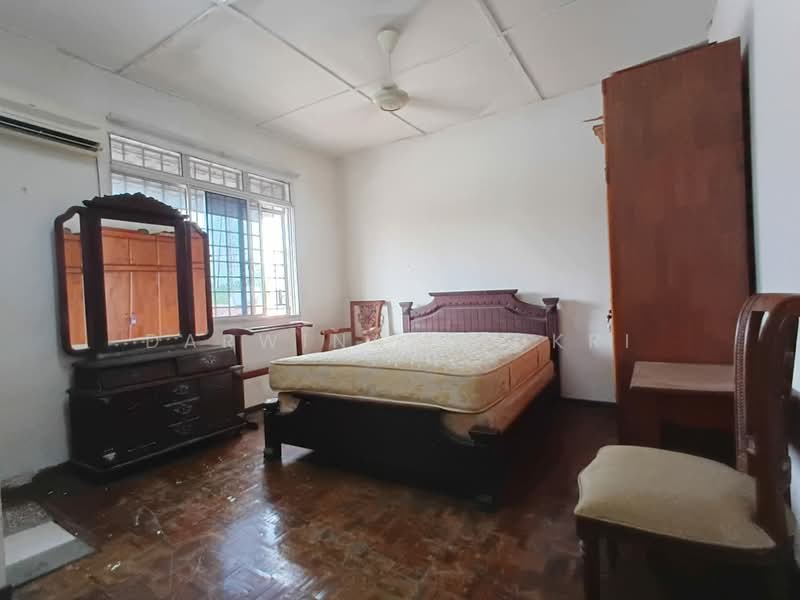 Rumah Teres untuk Dijual di Rawang (Selangor) - Darwina Shukri - Bedroom - PropertyGuru.com.my