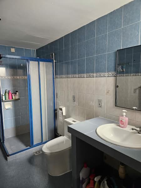 Condominium for Sale at Ridzuan Condominium - Kelvin Ng - Bathroom - PropertyGuru.com.my