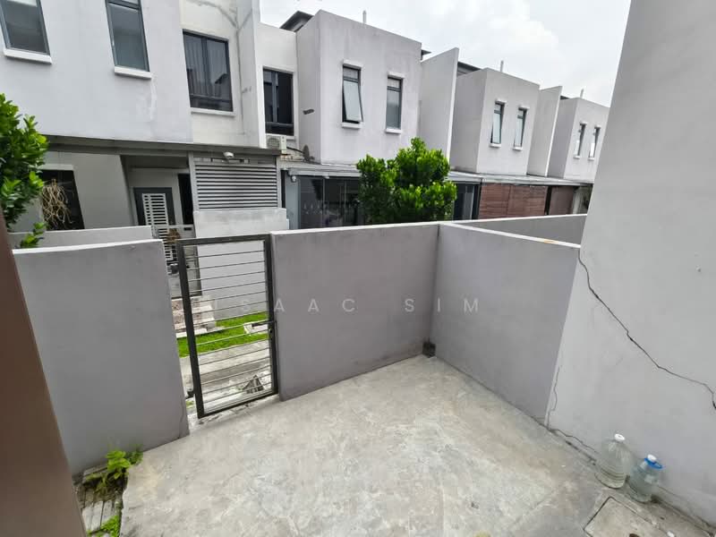 Rumah Teres untuk Dijual di Semenyih (Selangor) - Isaac Sim - Exterior - PropertyGuru.com.my