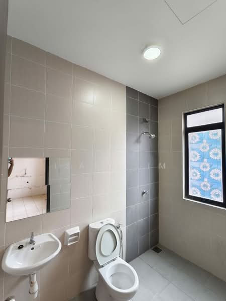 Rumah Teres untuk Dijual di Semenyih (Selangor) - Isaac Sim - Bathroom - PropertyGuru.com.my