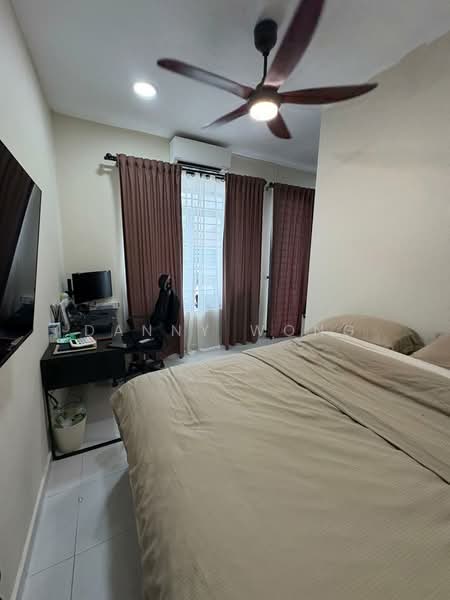 Rumah Teres 2 Tingkat untuk Dijual di Taman Scientex Rawang (Rawang) - Danny Wong - Bedroom - PropertyGuru.com.my