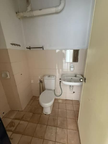 Apartment for Rent at Vista Impiana - Kamil Radzuan - Bathroom - PropertyGuru.com.my