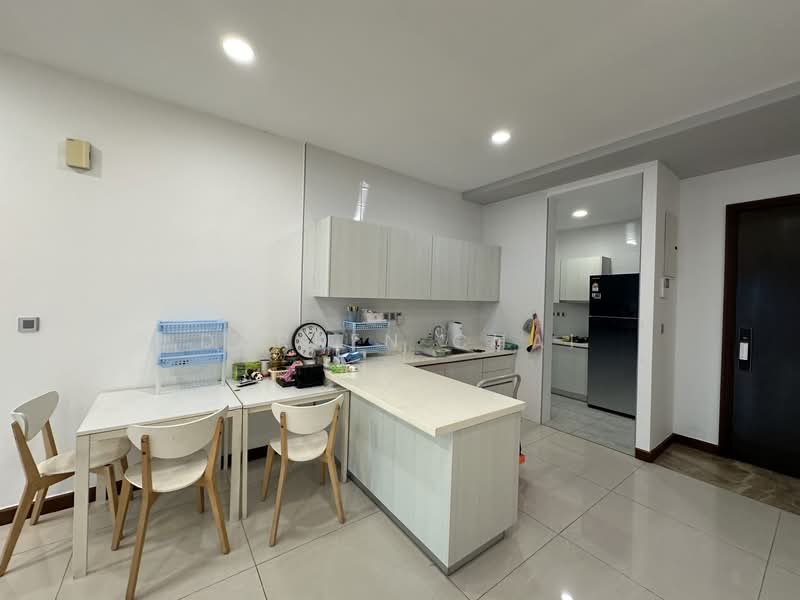 Service Residence for Sale at Paragon Suites @ CIQ - Darren Chai - Kitchen - PropertyGuru.com.my
