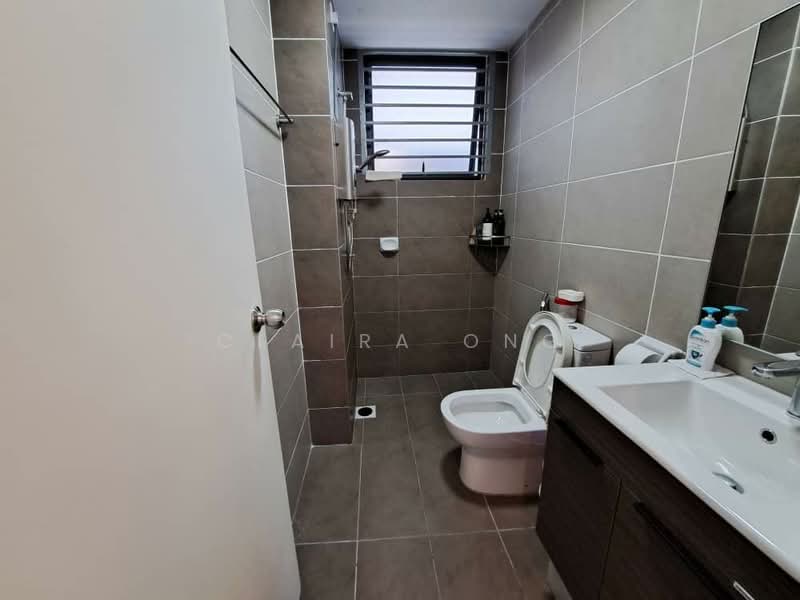 Servis Apartment untuk Disewa di ARC @ Austin Hills - Claira Ong - Bathroom - PropertyGuru.com.my