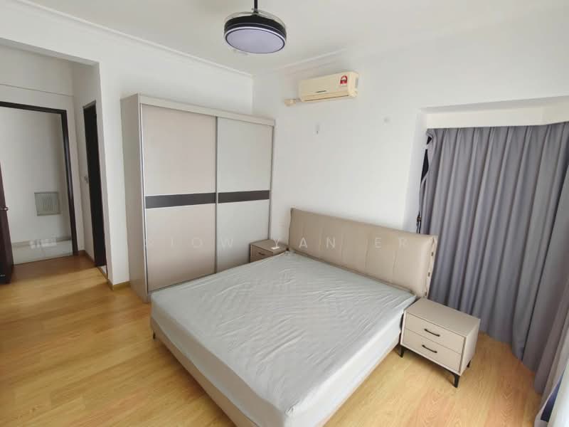 Kondominium untuk Disewa di Royal Strand @ Country Garden Danga Bay - Siow Yan Er - Bedroom - PropertyGuru.com.my