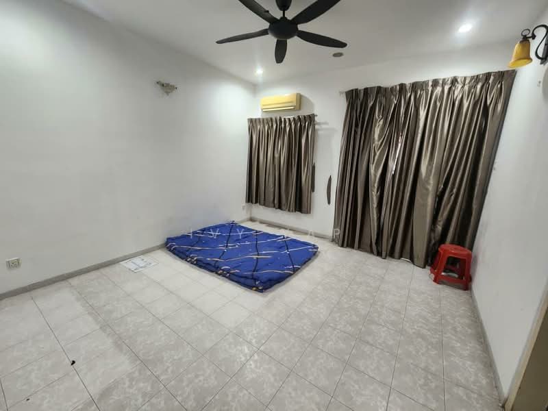 2-storey Terraced House for Rent in Taman Tambun Emas (Simpang Ampat) - Ivy Yap - Bedroom - PropertyGuru.com.my