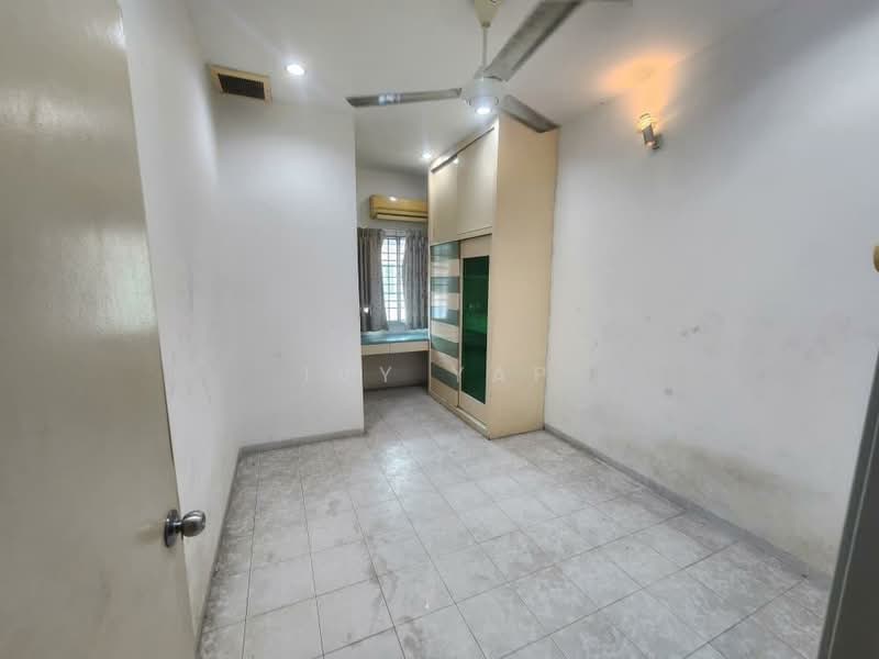 2-storey Terraced House for Rent in Taman Tambun Emas (Simpang Ampat) - Ivy Yap - Bedroom - PropertyGuru.com.my