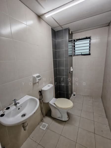 Apartment for Rent at Seruling Apartment - Veni Foo Yoke Fuang - Bathroom - PropertyGuru.com.my