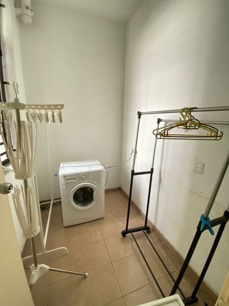 Service Residence for Sale at D'Summit Residences - Alan Toh - Interior - PropertyGuru.com.my