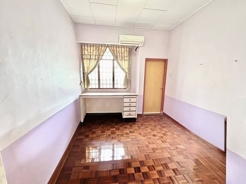 Rumah Teres 2 Tingkat untuk Dijual di Taman Johor Jaya (Johor Bahru) - Yik Tat - Interior - PropertyGuru.com.my