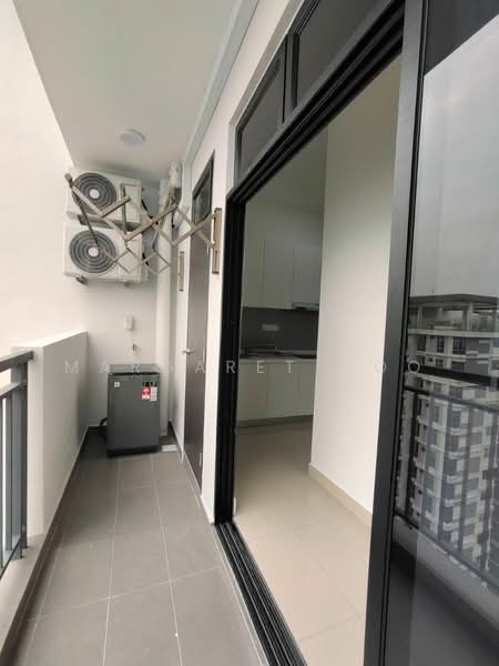 Servis Apartment untuk Dijual di Meldrum Heights (Residensi Meldrum) - Margaret Moo - Balcony - PropertyGuru.com.my