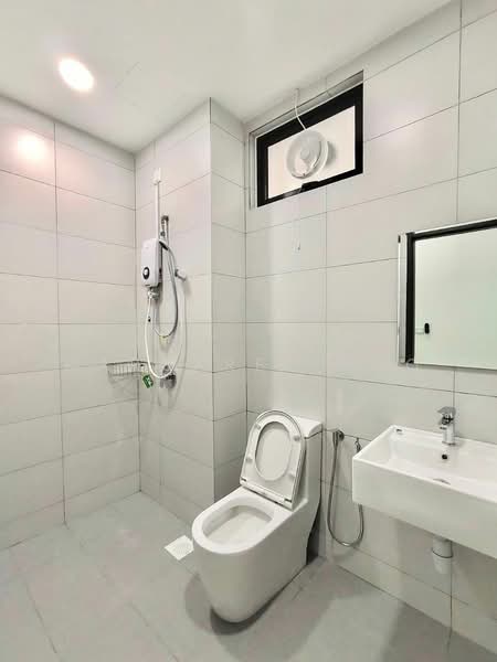 Servis Apartment untuk Dijual di Meldrum Heights (Residensi Meldrum) - Margaret Moo - Bathroom - PropertyGuru.com.my