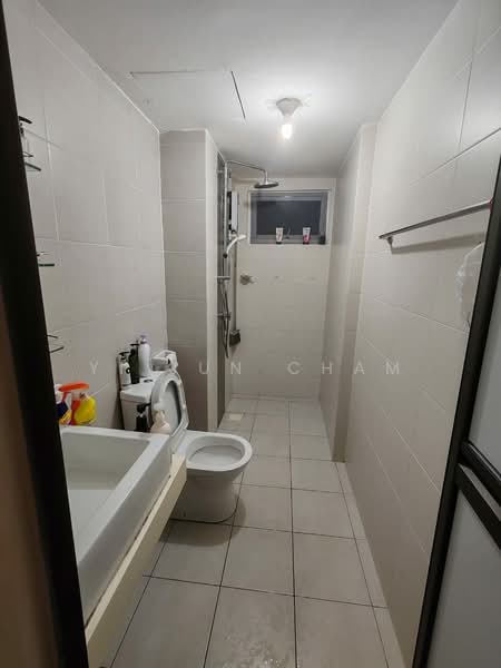 Condominium for Sale at First Residence (Residensi Unggul) - Yi Jun Cham - Bathroom - PropertyGuru.com.my