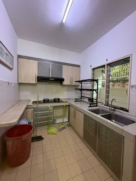 3-storey Terraced House for Rent in Taman Bukit Segar Jaya 1 (Cheras) - Chris Chong - Kitchen - PropertyGuru.com.my