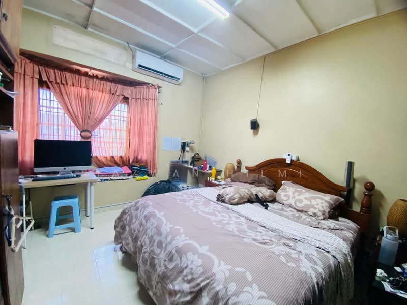Rumah Teres 2 Tingkat untuk Dijual di Taman Tun Dr Ismail (Kuala Lumpur) - Hazwan Hilmi - Bedroom - PropertyGuru.com.my