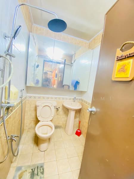 Rumah Teres 2 Tingkat untuk Dijual di Taman Tun Dr Ismail (Kuala Lumpur) - Hazwan Hilmi - Bathroom - PropertyGuru.com.my