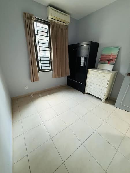 Cluster House for Rent in Taman Austin Heights (Tebrau) - Karen Yeo - Bedroom - PropertyGuru.com.my