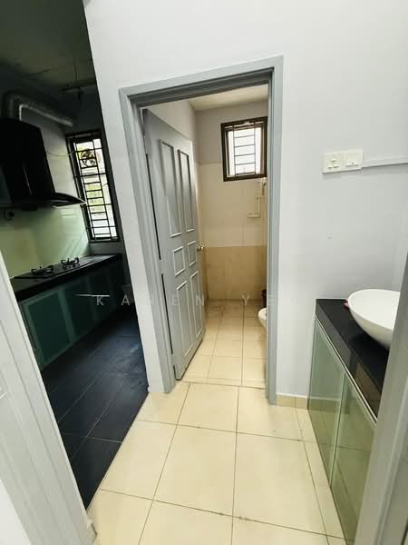 Cluster House for Rent in Taman Austin Heights (Tebrau) - Karen Yeo - Kitchen - PropertyGuru.com.my