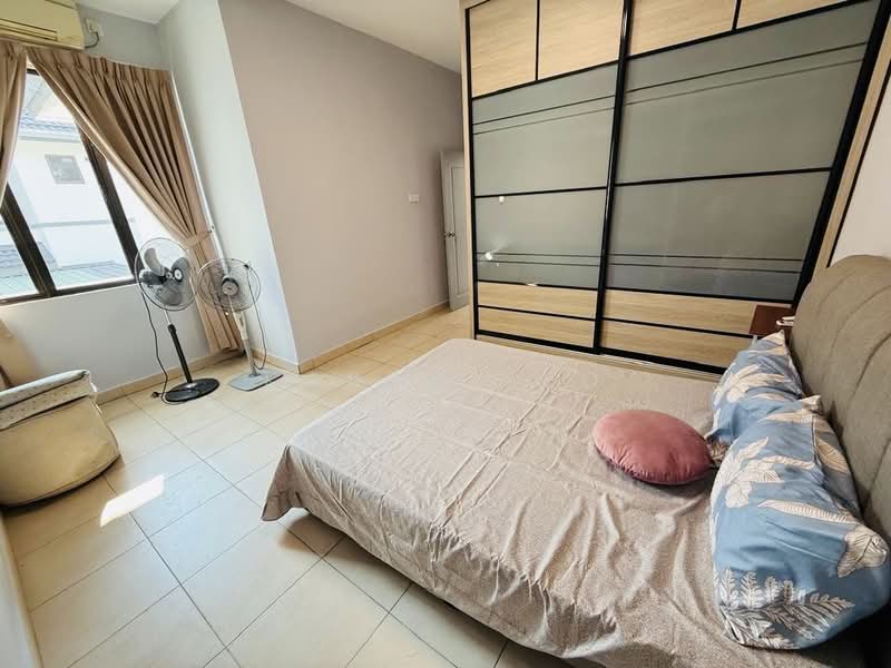 Cluster House for Rent in Taman Austin Heights (Tebrau) - Karen Yeo - Bedroom - PropertyGuru.com.my