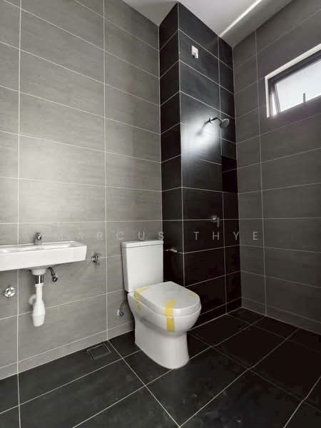 2-storey Terraced House for Sale in Bandar Dato Onn (Tebrau) - Marcus Thye - Bathroom - PropertyGuru.com.my