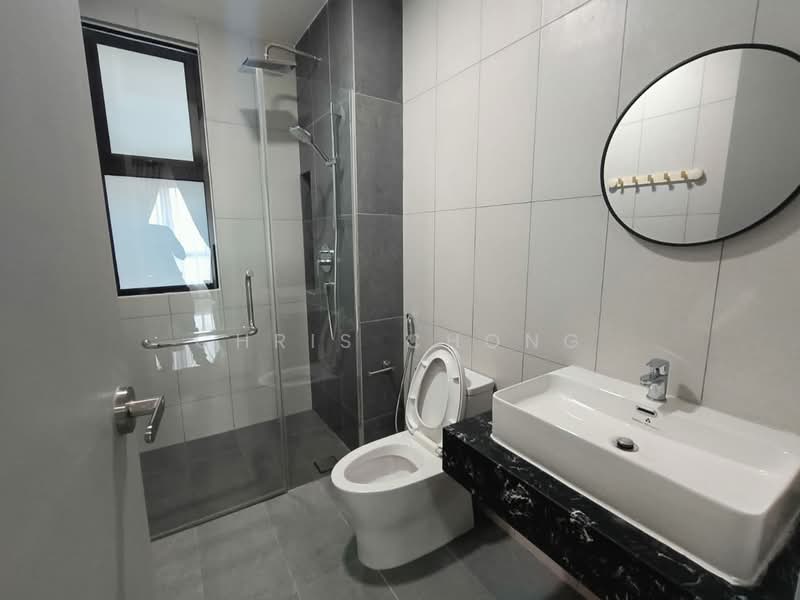Servis Apartment untuk Disewa di Ruby Seapark - Chris Chong - Bathroom - PropertyGuru.com.my