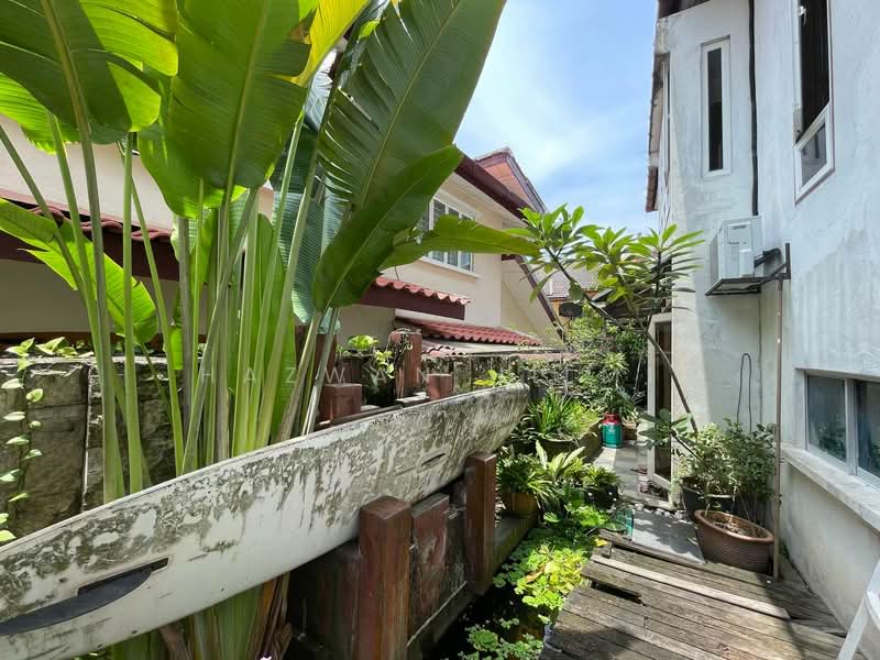 Rumah Teres 2 Tingkat untuk Dijual di Taman Tun Dr Ismail (Kuala Lumpur) - Hazwan Hilmi - Exterior - PropertyGuru.com.my