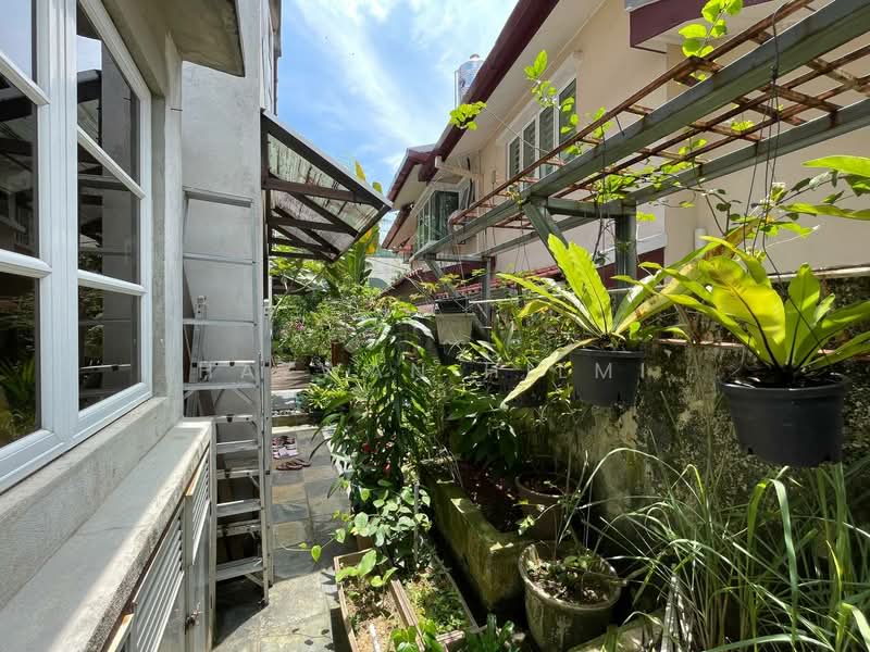 Rumah Teres 2 Tingkat untuk Dijual di Taman Tun Dr Ismail (Kuala Lumpur) - Hazwan Hilmi - Exterior - PropertyGuru.com.my