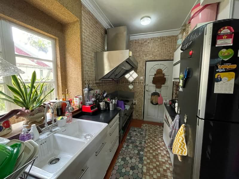 Rumah Teres 2 Tingkat untuk Dijual di Taman Tun Dr Ismail (Kuala Lumpur) - Hazwan Hilmi - Kitchen - PropertyGuru.com.my