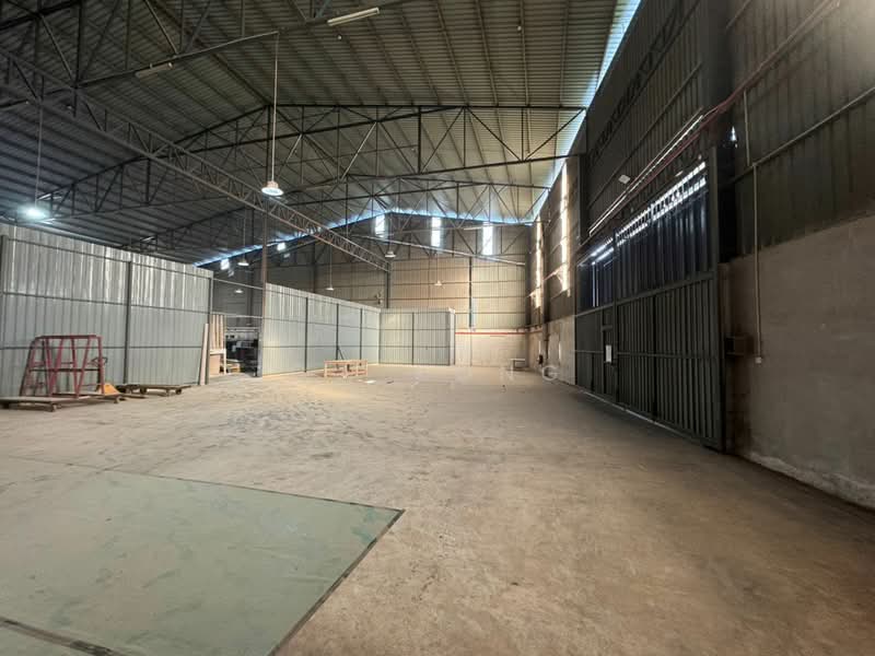 Warehouse for Rent in Kampung Baru Subang (Sungai Buloh) - CW Kong - Interior - PropertyGuru.com.my