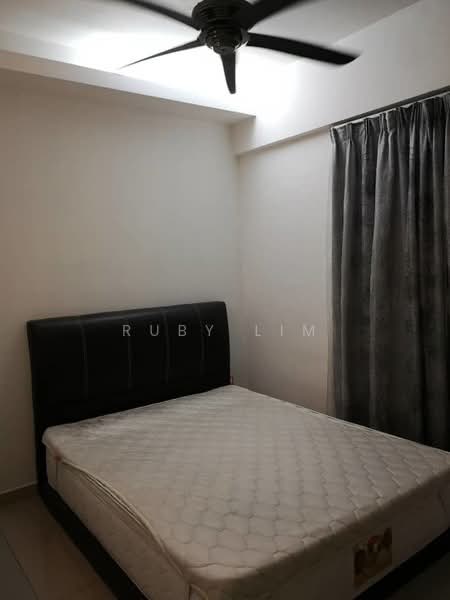 Kondominium untuk Dijual di The Zest @ Kinrara 9 - Ruby Lim - Bedroom - PropertyGuru.com.my