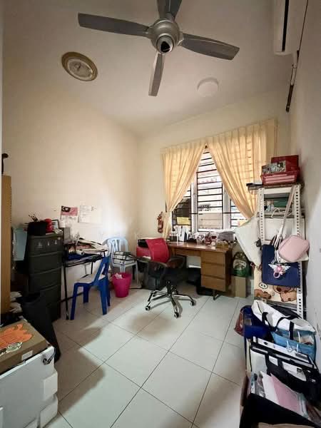 Cluster House for Sale in Taman Gaya (Ulu Tiram) - Yik Tat - Study - PropertyGuru.com.my