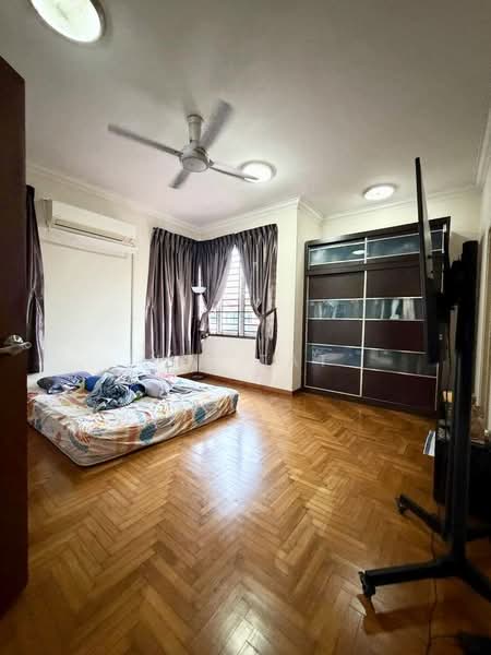 Cluster House for Sale in Taman Gaya (Ulu Tiram) - Yik Tat - Bedroom - PropertyGuru.com.my