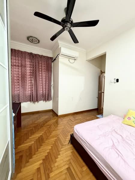 Cluster House for Sale in Taman Gaya (Ulu Tiram) - Yik Tat - PropertyGuru.com.my