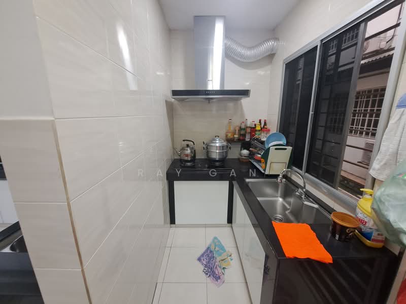 Rumah Teres untuk Dijual di Taman Wangsa Permai (Kepong) - Ray Gan - Kitchen - PropertyGuru.com.my