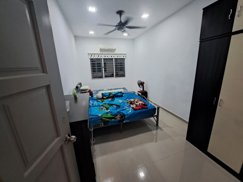 Rumah Teres untuk Dijual di Taman Wangsa Permai (Kepong) - Ray Gan - Bedroom - PropertyGuru.com.my