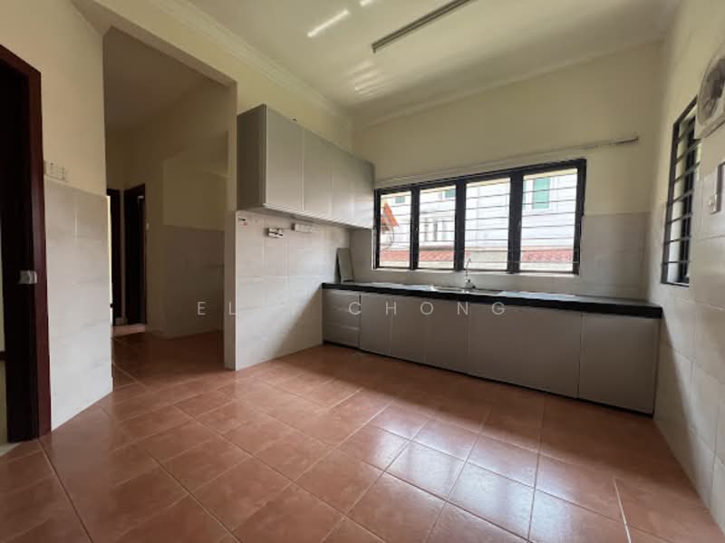 Rumah Berkembar untuk Dijual di Alam Damai (Cheras) - Elly Chong - Kitchen - PropertyGuru.com.my