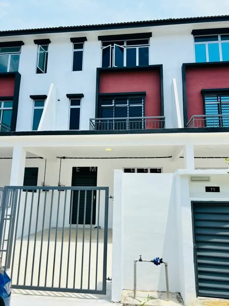 Rumah Teres untuk Disewa di Taman Kundang Jaya (Rawang) - Kemp Lee - Exterior - PropertyGuru.com.my