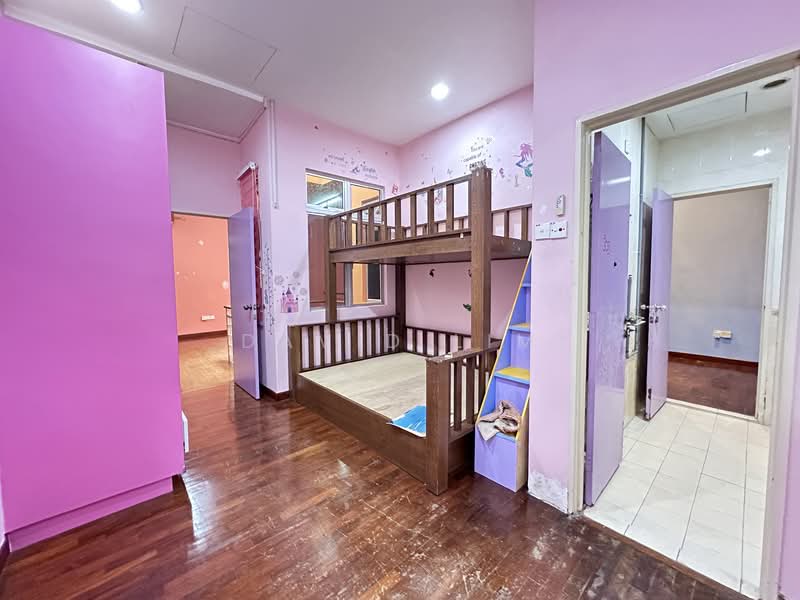 Terraced House for Sale in Bukit Rahman Putra (Sungai Buloh) - David Lim - Bedroom - PropertyGuru.com.my