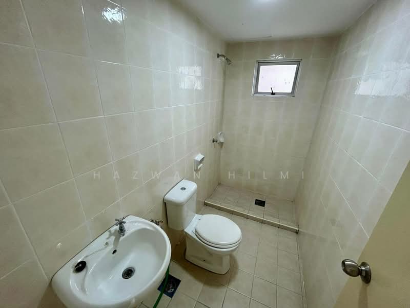 Condominium for Sale at Mas Kiara Residences - Hazwan Hilmi - Bathroom - PropertyGuru.com.my