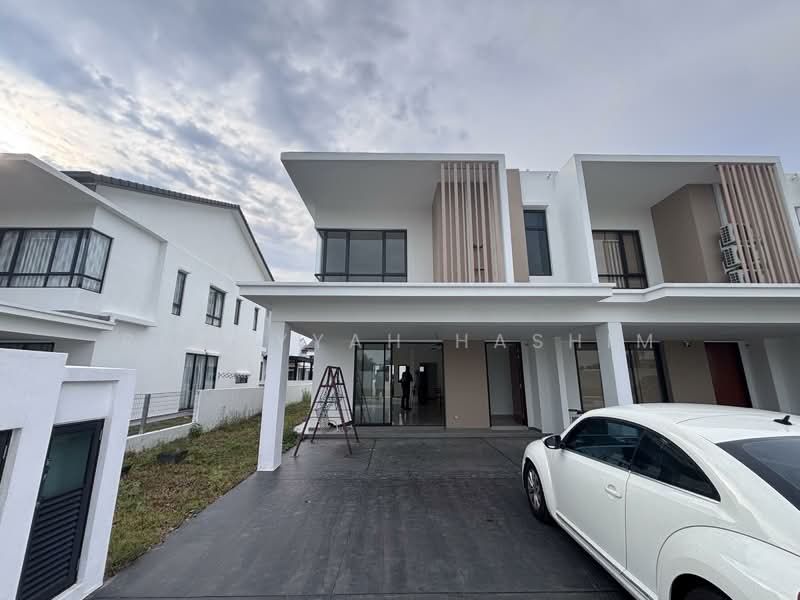 2-storey Terraced House for Rent in Dengkil (Selangor) - Ruqayyah Hashim - Exterior - PropertyGuru.com.my