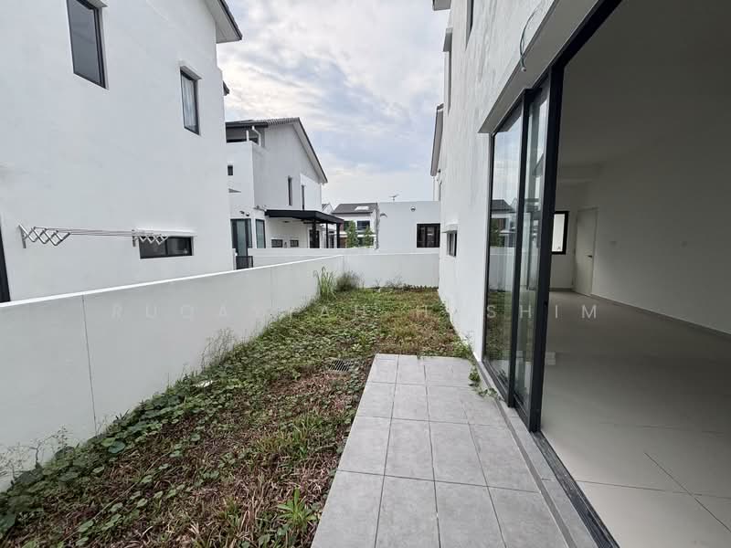 2-storey Terraced House for Rent in Dengkil (Selangor) - Ruqayyah Hashim - Exterior - PropertyGuru.com.my