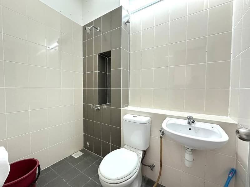 Rumah Teres 2 Tingkat untuk Dijual di Setia Ecohill (Semenyih) - Nana Cheah - Bathroom - PropertyGuru.com.my