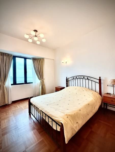 Kondominium untuk Dijual di Silverton Condominium - Susan Chia - Bedroom - PropertyGuru.com.my