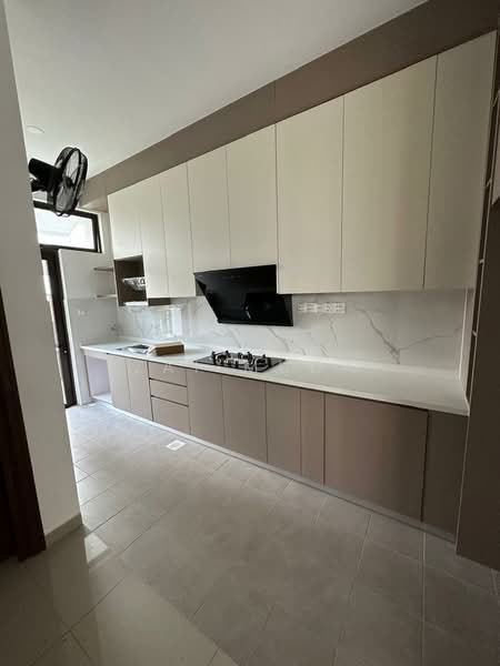 2-storey Terraced House for Rent in Setia Safiro (Cyberjaya) - Zai Muda - Kitchen - PropertyGuru.com.my