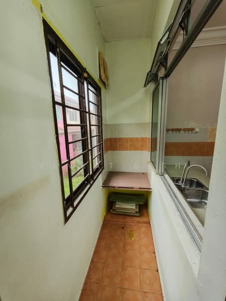 2-storey Terraced House for Sale in Taman Bestari Indah (Ulu Tiram) - Venkat Desh - Interior - PropertyGuru.com.my