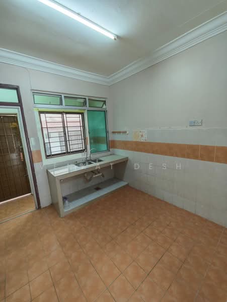 2-storey Terraced House for Sale in Taman Bestari Indah (Ulu Tiram) - Venkat Desh - Kitchen - PropertyGuru.com.my