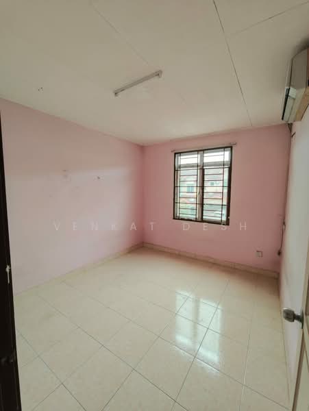 2-storey Terraced House for Sale in Taman Bestari Indah (Ulu Tiram) - Venkat Desh - Interior - PropertyGuru.com.my