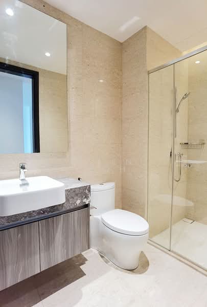 Kediaman Servis untuk Disewa di Marriott Residence @ Gurney - Allen Yeoh - Bathroom - PropertyGuru.com.my