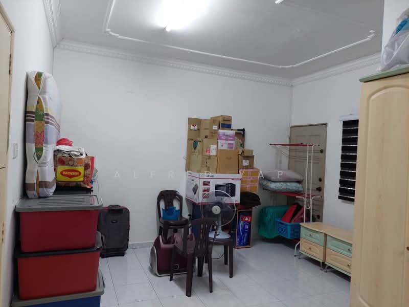 1.5-storey Terraced House for Sale in Taman Megah Ria (Masai) - Alfred Yap - Interior - PropertyGuru.com.my